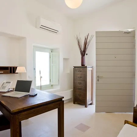 Black Rock Villa *