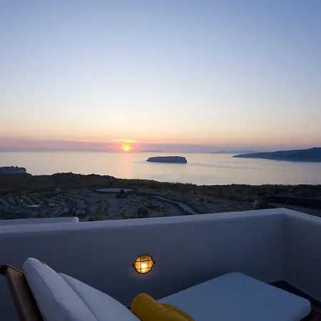Black Rock Villa *